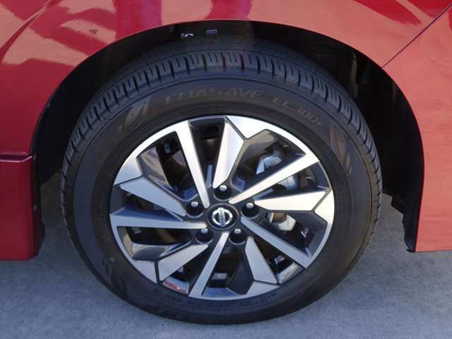 Nissan SERENA 2022-05 189656-14