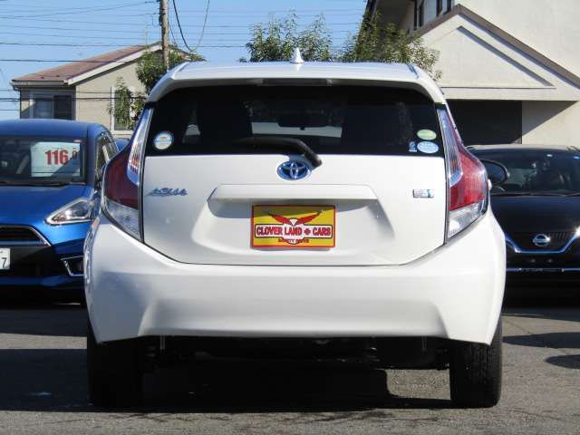 Toyota AQUA 2015-03 180999-4