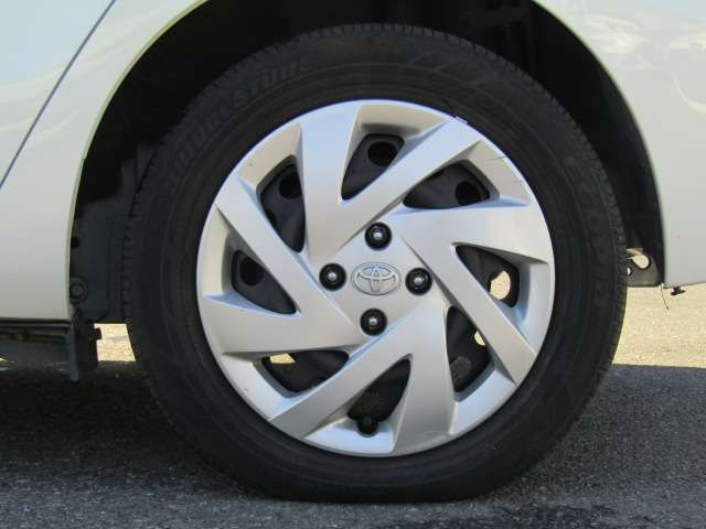 Toyota AQUA 2015-03 180999-8