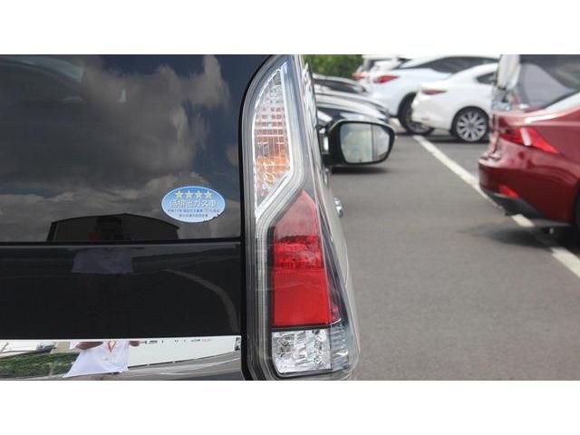Nissan SERENA 2016-10 7114-5