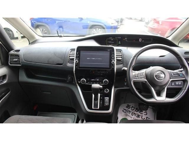 Nissan SERENA 2016-10 7114-13
