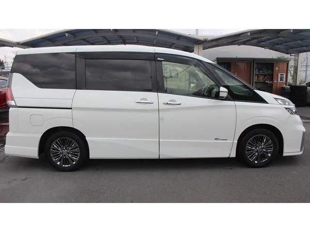 Nissan SERENA 2016-10 7114-2