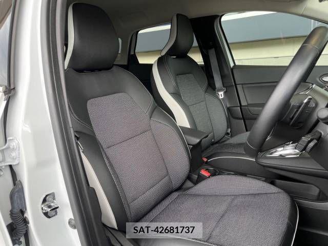 Renault CAPTUR 2022-04 317018-8