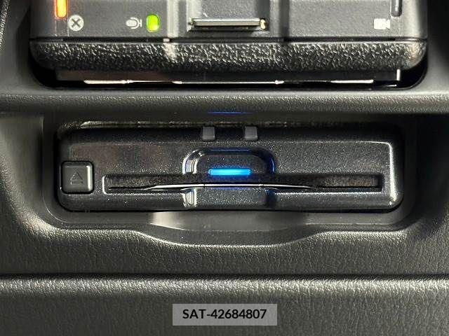 Mazda CX-60 2023-01 358772-11