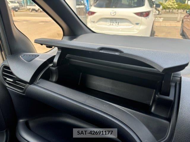 Toyota VOXY 2014-07 321712-12