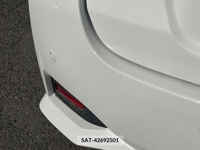 Nissan NOTE 2018-10 328549-8