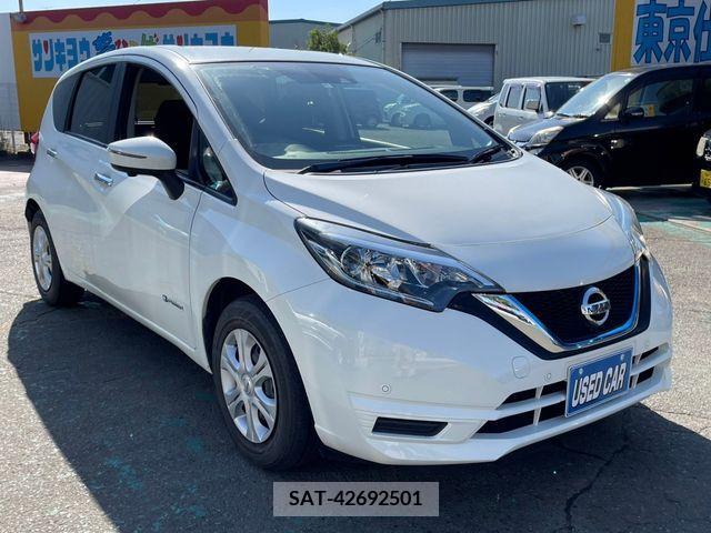 Nissan NOTE 2018-10 328549-6