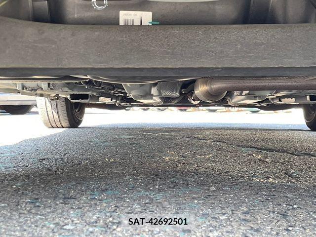 Nissan NOTE 2018-10 328549-11