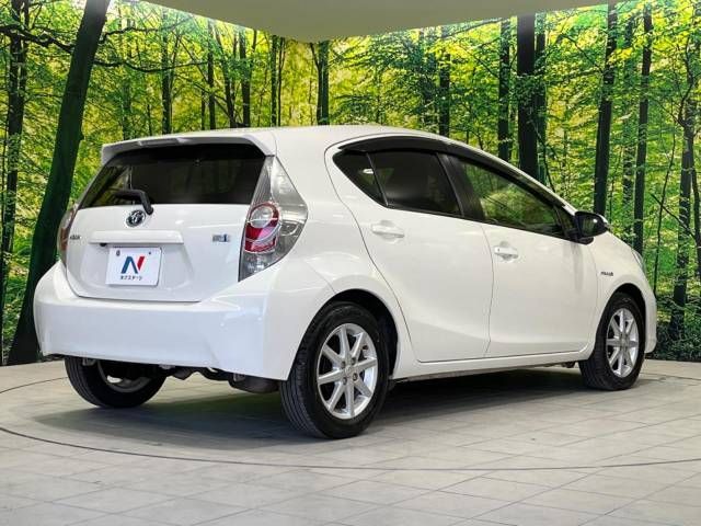 Toyota AQUA 2013-09 14260-17