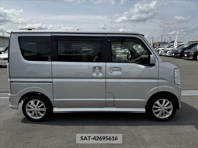 Suzuki EVERY WAGON 2015-06 270159-12
