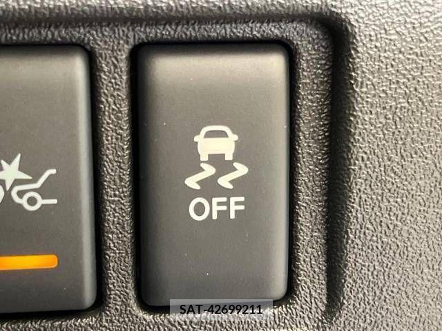 Nissan MARCH 2021-07 308103-7