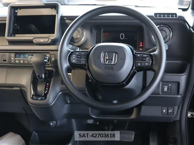 Honda N BOX CUSTOM 2023-12 307521-1