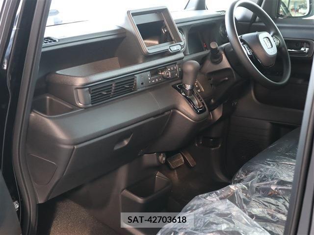 Honda N BOX CUSTOM 2023-12 307521-17
