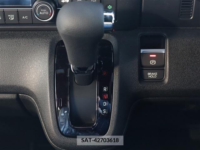Honda N BOX CUSTOM 2023-12 307521-3