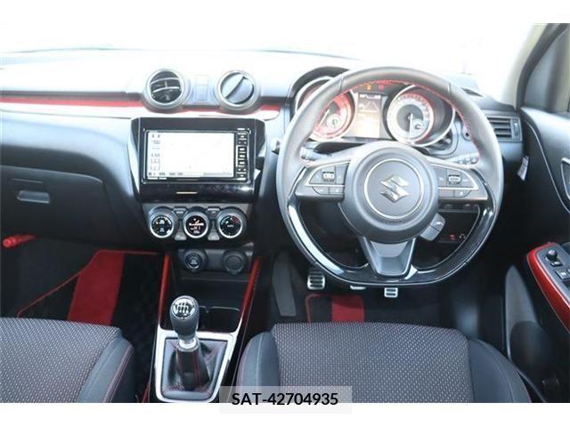 Suzuki SWIFT 2017-11 250048-10