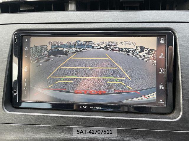Toyota PRIUS 2013-02 366489-13