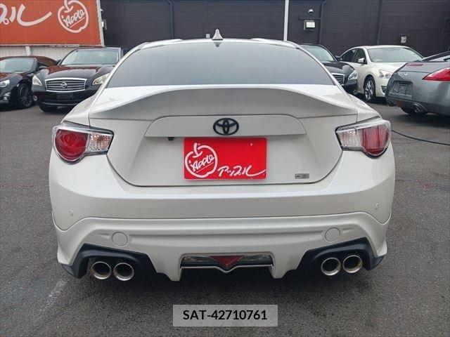 Toyota 86 2012-07 379712-18