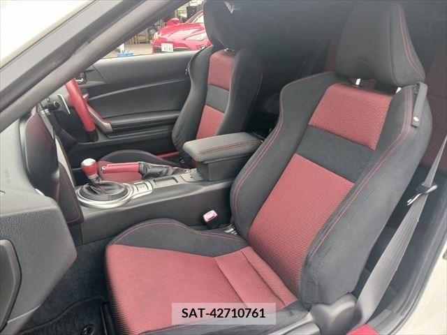 Toyota 86 2012-07 379712-10