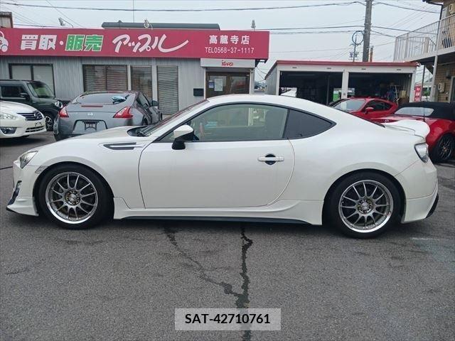 Toyota 86 2012-07 379712-21