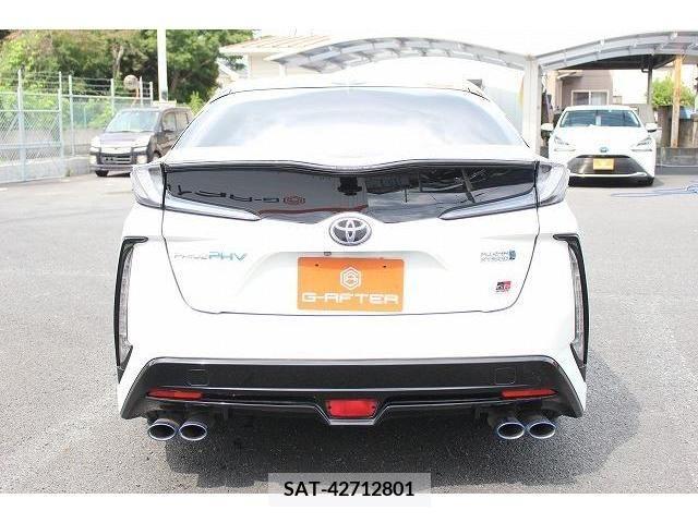 Toyota PRIUS PHV 2017-12 351456-8