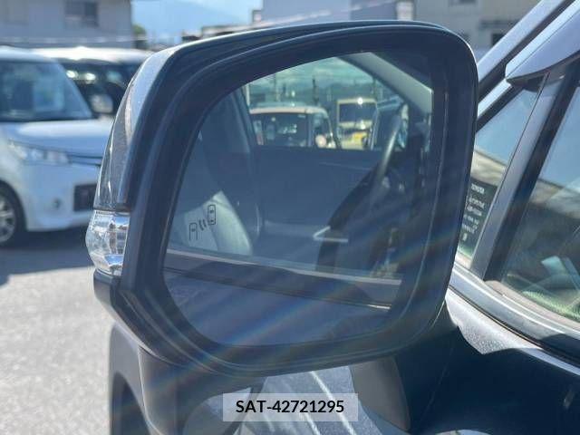 Toyota RAV4 2021-04 282762-6