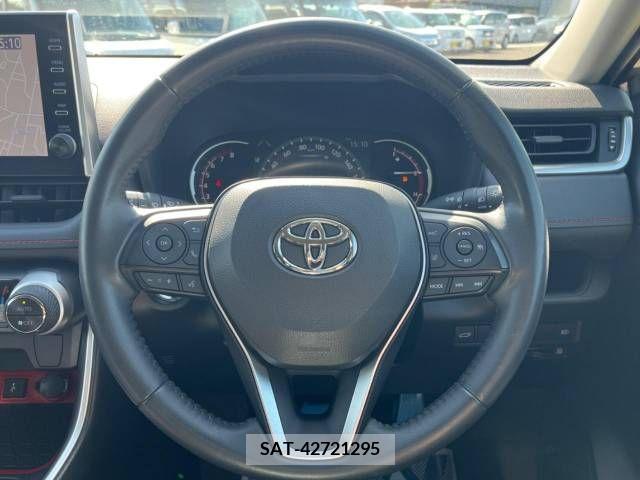 Toyota RAV4 2021-04 282762-11