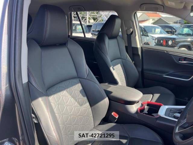 Toyota RAV4 2021-04 282762-8
