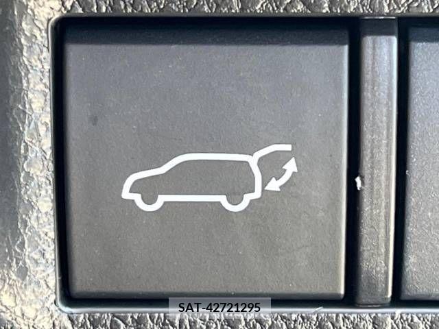 Toyota RAV4 2021-04 282762-7