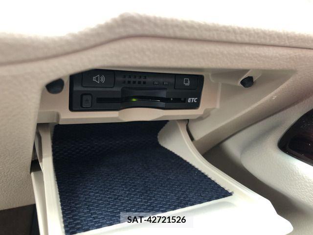 Toyota MARK X 2011-09 234535-4