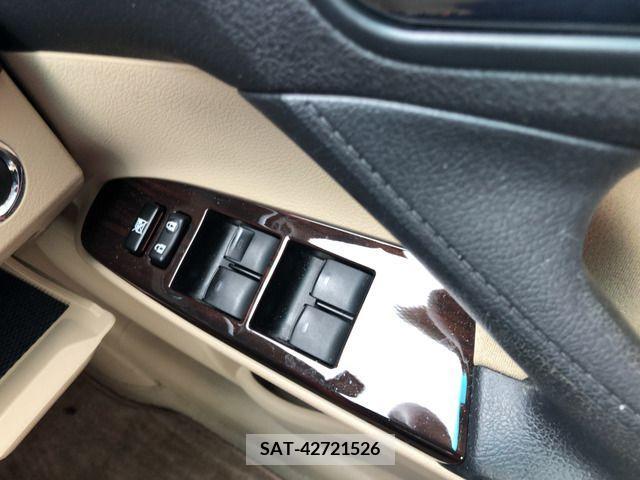 Toyota MARK X 2011-09 234535-10