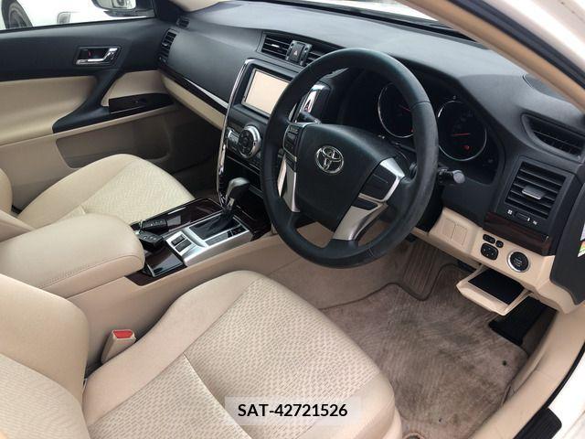 Toyota MARK X 2011-09 234535-15