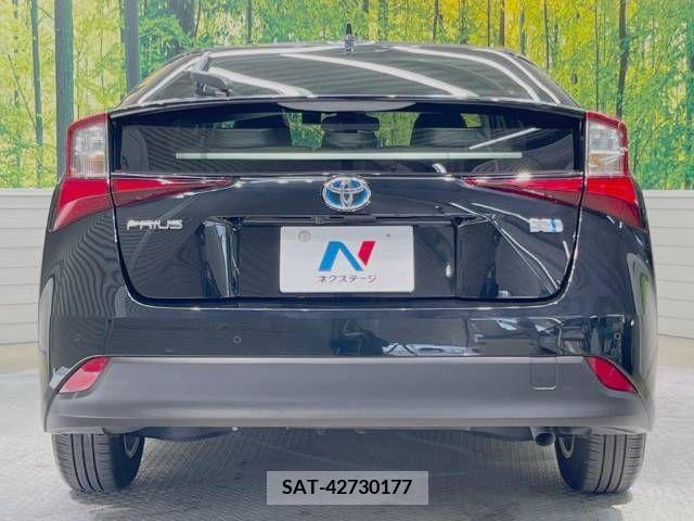 Toyota PRIUS 2022-07 366541-15