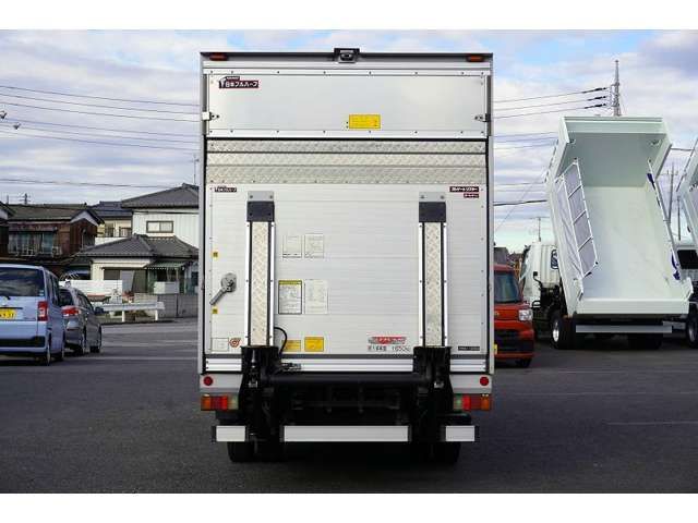 Isuzu ELF TRUCK 2014-04 189085-3