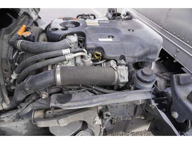Isuzu ELF TRUCK 2014-04 189085-14