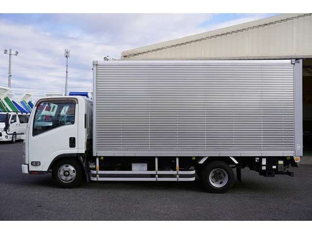 Isuzu ELF TRUCK 2014-04 189085-2