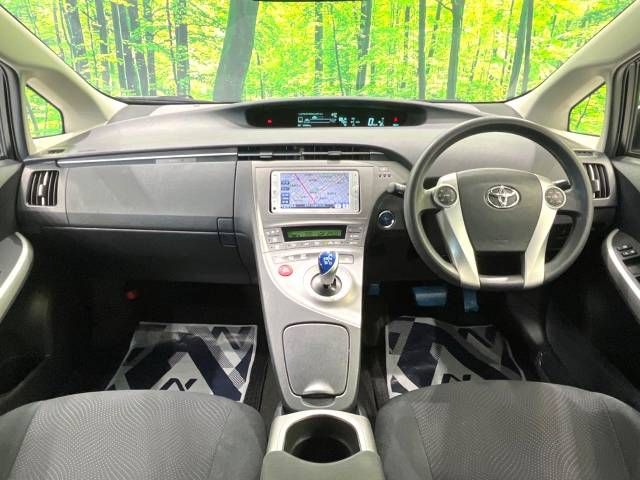 Toyota PRIUS 2013-03 18051-1
