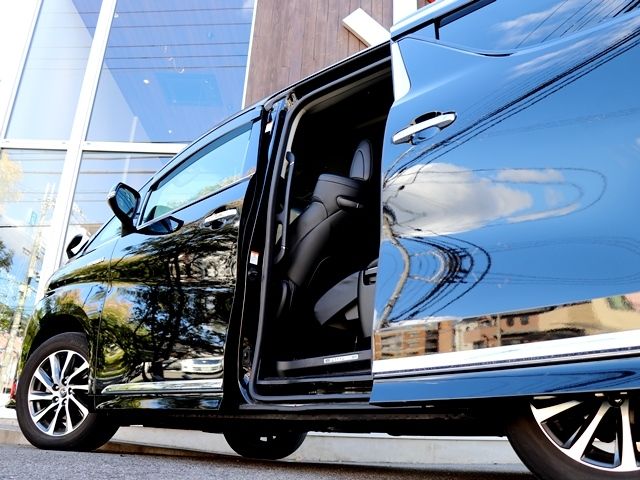 Toyota VELLFIRE 2016-05 196087-9