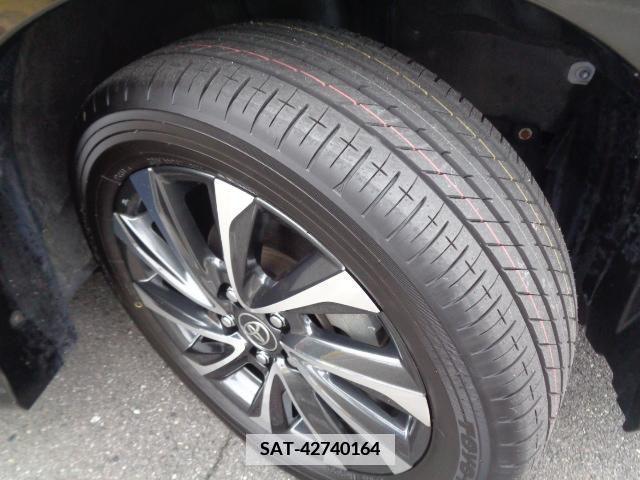 Toyota VOXY 2020-12 352363-29
