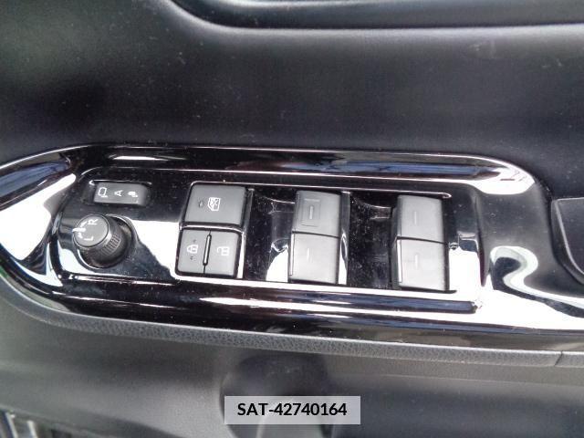 Toyota VOXY 2020-12 352363-16