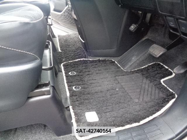 Toyota VOXY 2020-12 352363-15