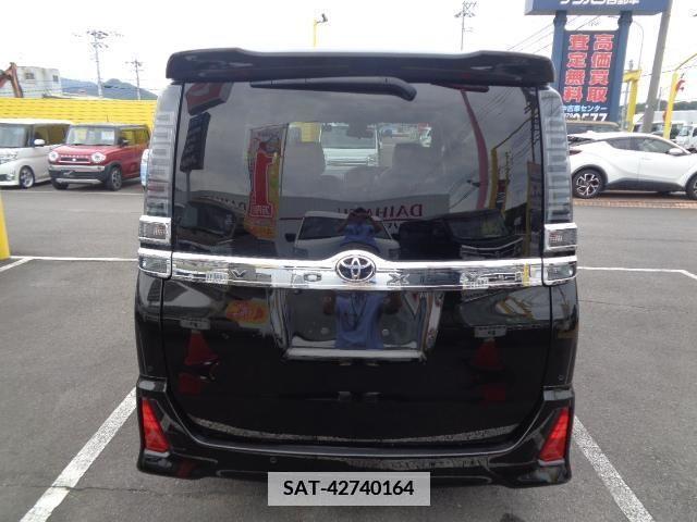 Toyota VOXY 2020-12 352363-5