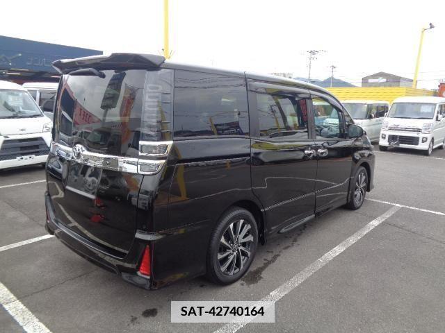 Toyota VOXY 2020-12 352363-4