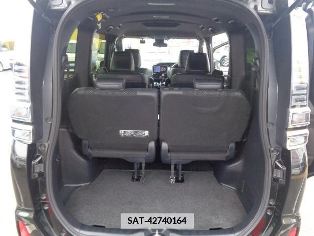 Toyota VOXY 2020-12 352363-25