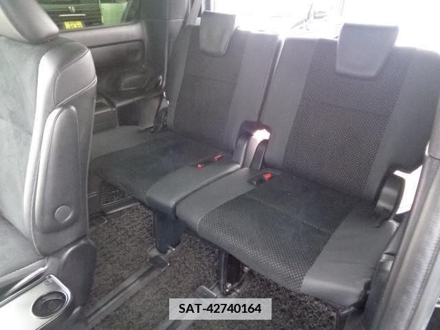 Toyota VOXY 2020-12 352363-24