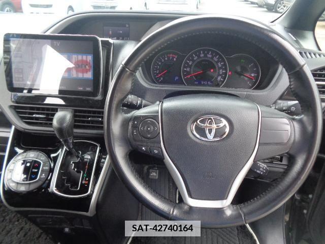 Toyota VOXY 2020-12 352363-10