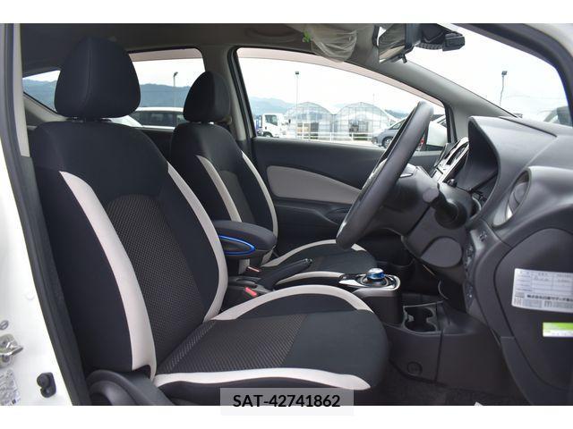 Nissan NOTE 2019-05 305432-14