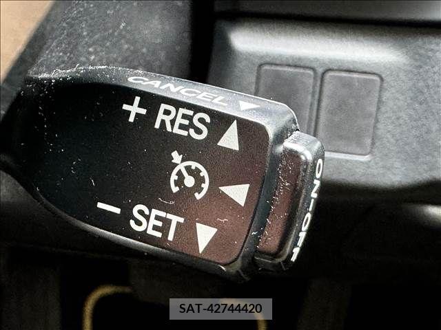 Toyota MARK X 2014-09 325580-3
