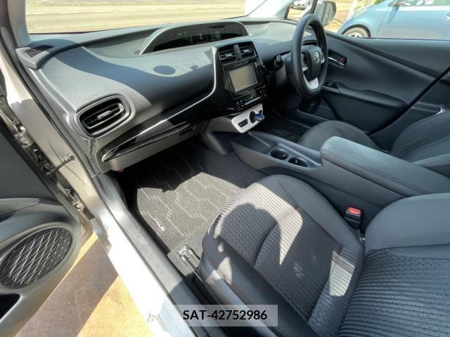 Toyota PRIUS 2016-03 253283-7