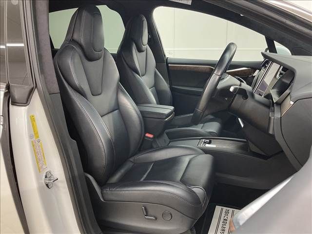 Tesla MODEL X 2017-12 11576-10