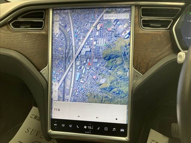 Tesla MODEL X 2017-12 11576-3